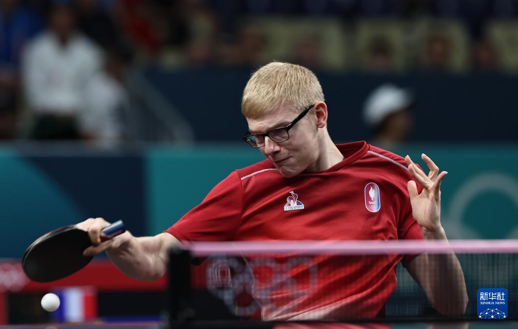 担任边线稳 担任边线稳